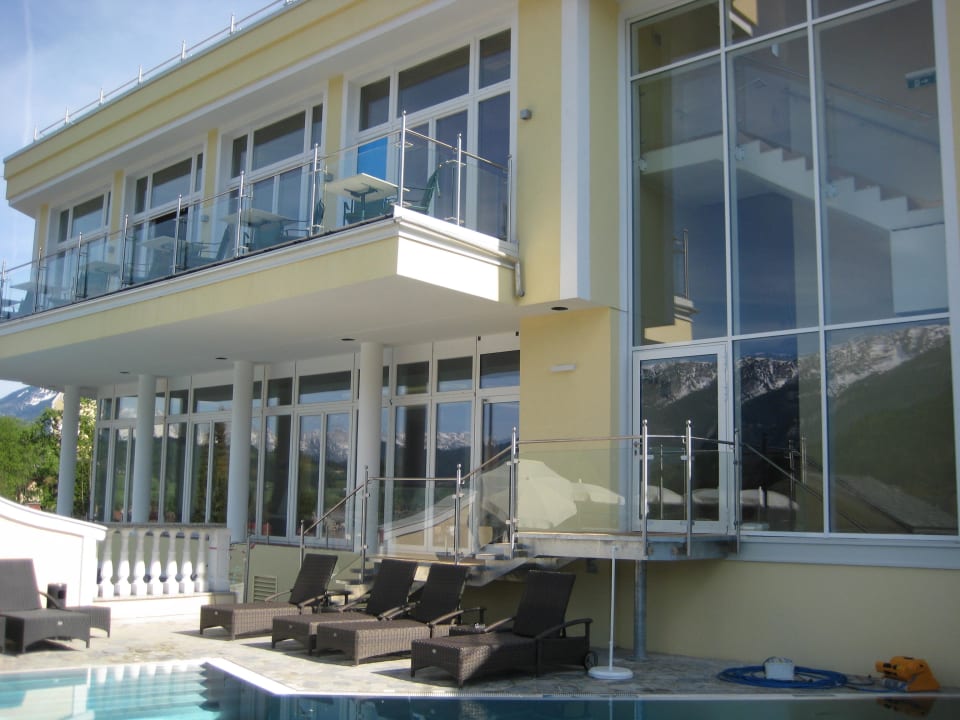 Dachterrasse und Außenpool beheizt Dilly - Das Nationalpark Resort