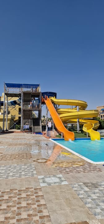 Pool Titanic Beach Spa & Aqua Park