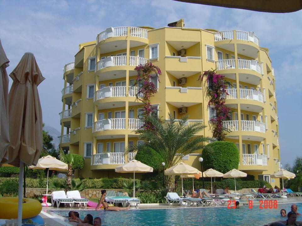 Panorama-Pool Hotel Club Paradiso