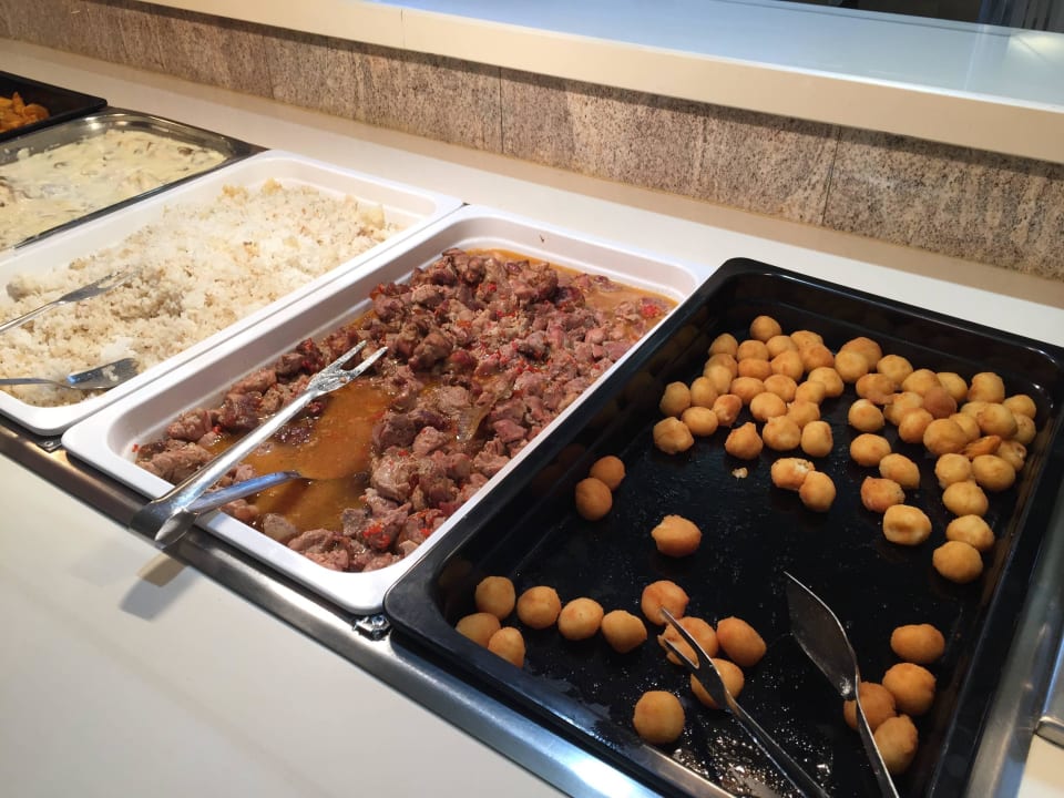 Buffet bei Eröffnung ? Frisch ? Nein Playacanela Hotel