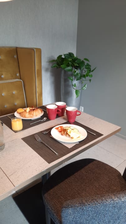 Gastro Leonardo Hotel Zurich Airport