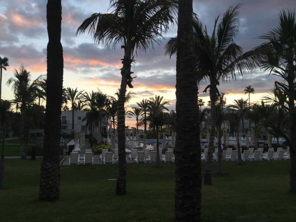 Sonnenuntergangsbild von Restaurantterrasse Hotel Riu Palace Meloneras