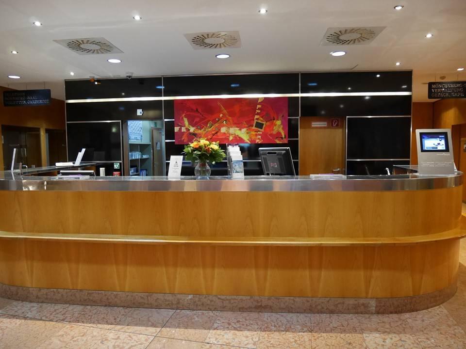 Frontdesk Dorint City-Hotel Salzburg