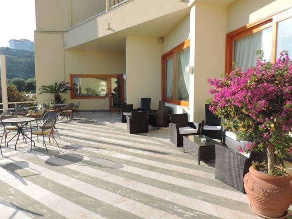 Terasa Grand Hotel Vesuvio