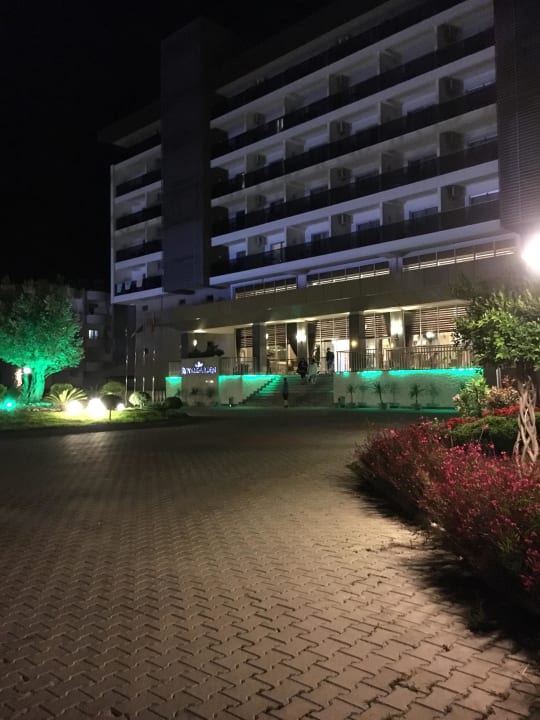 Aussenanlage Hotel Royal Garden Beach