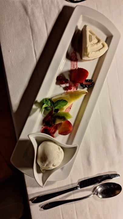 Gastro ROBINSON MALDIVES