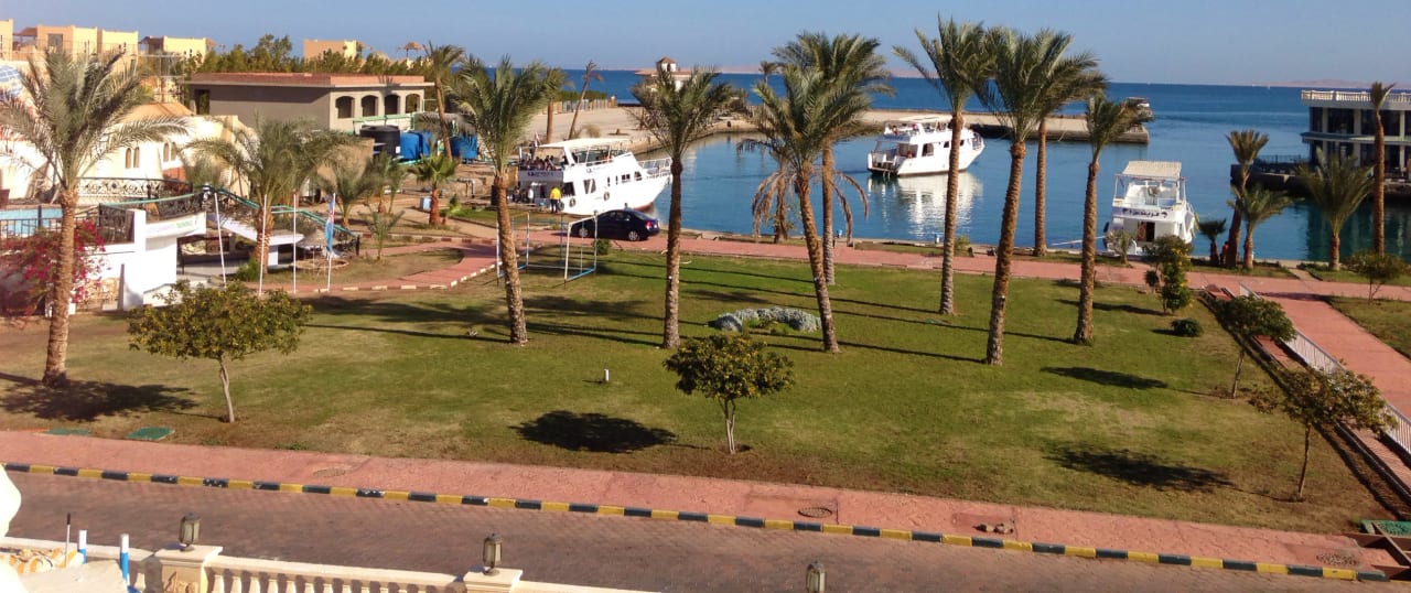 Golden 5 City Emerald Resort & Aqua Park