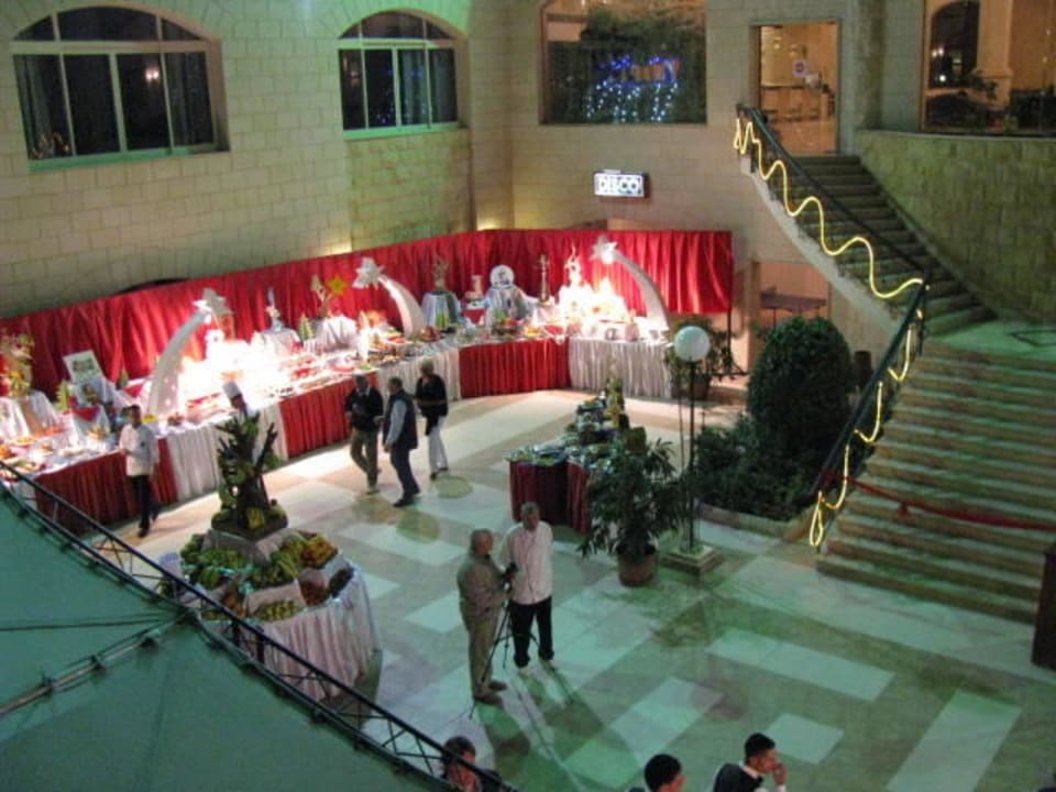 24.12.2013, Buffet von oben Brayka Bay Resort