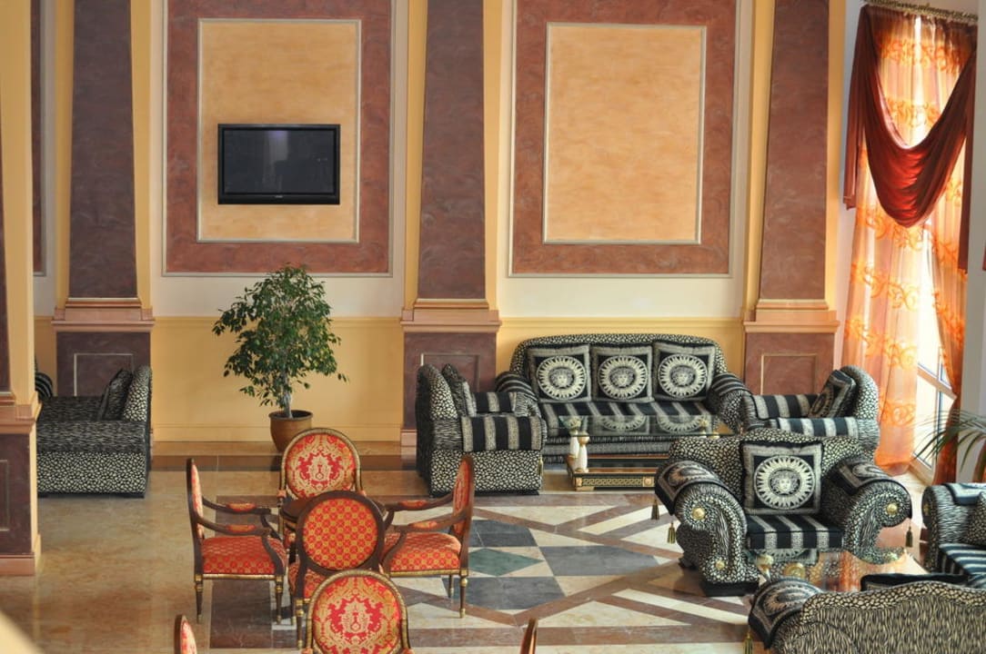 Fernsehecke vor der Bar Duni Royal Resort - Marina Beach