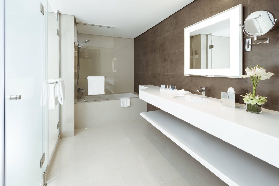 Bathroom Novotel Fujairah