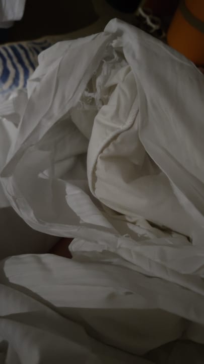 Zimmer Hampton by Hilton Marjan Island