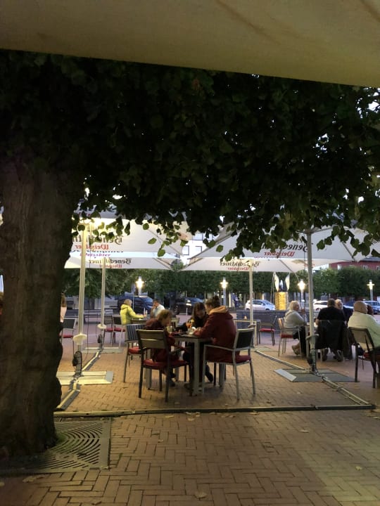 Außenansicht Restaurant & Pension Eshramo