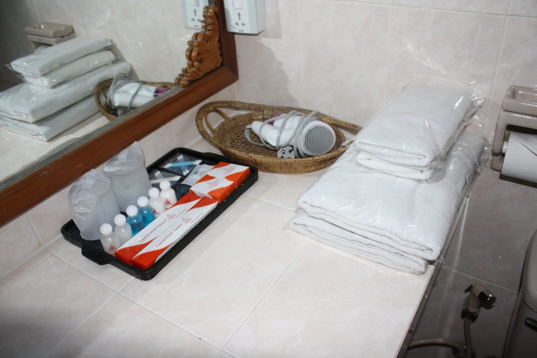 Bad Hotel Central Yangon