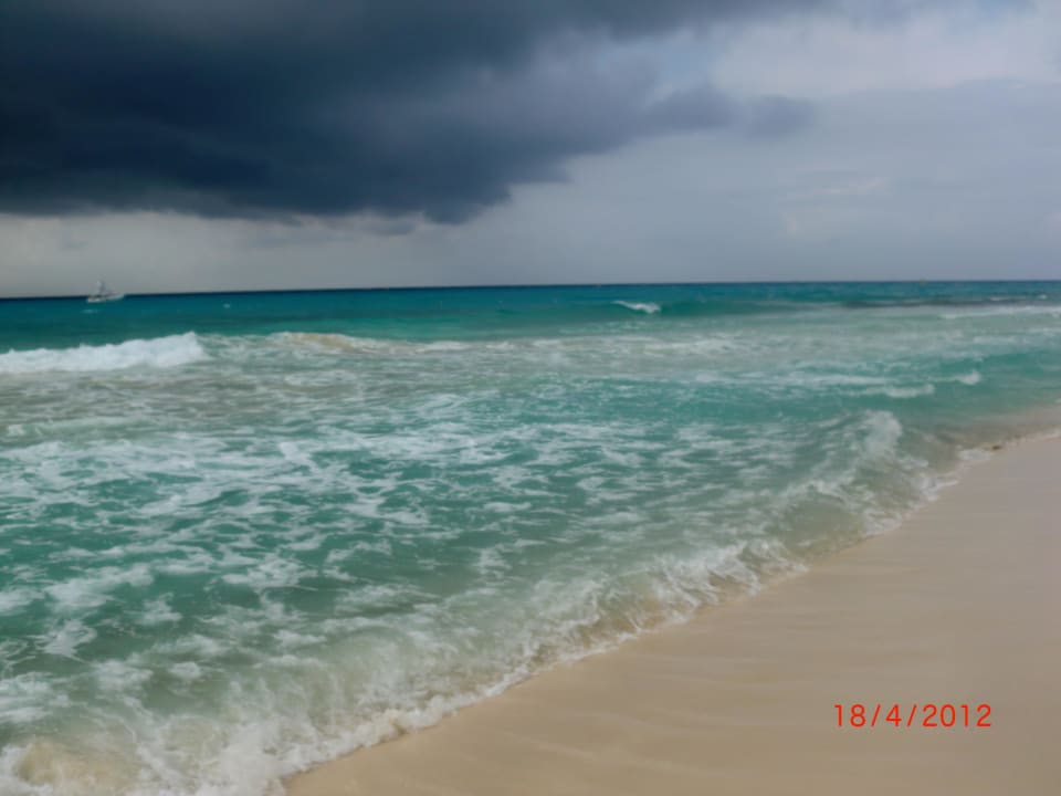 Der Regen kommt näher  Hotel Riu Tequila