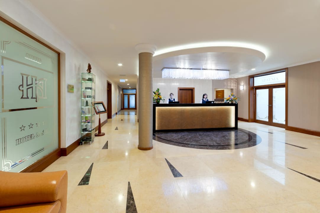 Recepcja Artis Hotel & Spa