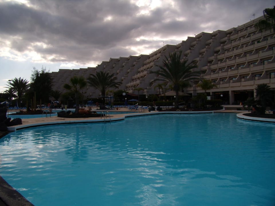 Blick vom Pool Hotel Grand Teguise Playa