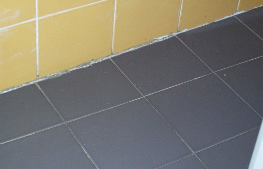 Fliesen im Bad Park Hotel Golden Beach