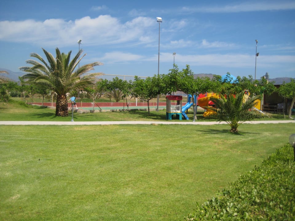 Kinderspielplatz Vantaris Palace