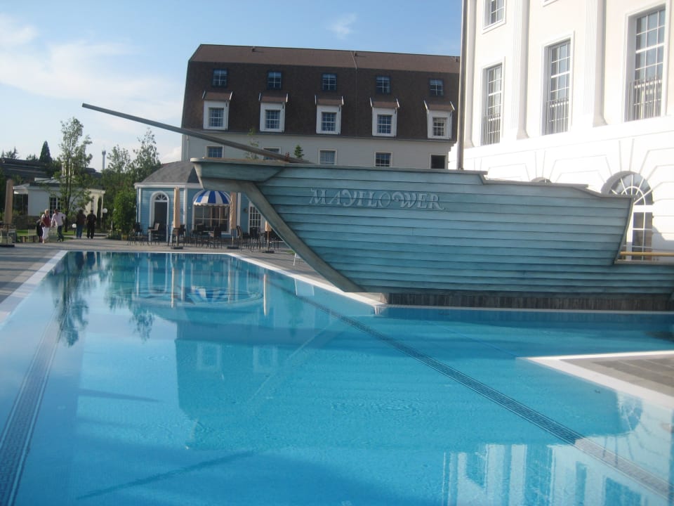Eingebettet in eine sehr schöne Gartenlandschaft Hotel Bell Rock Europa-Park