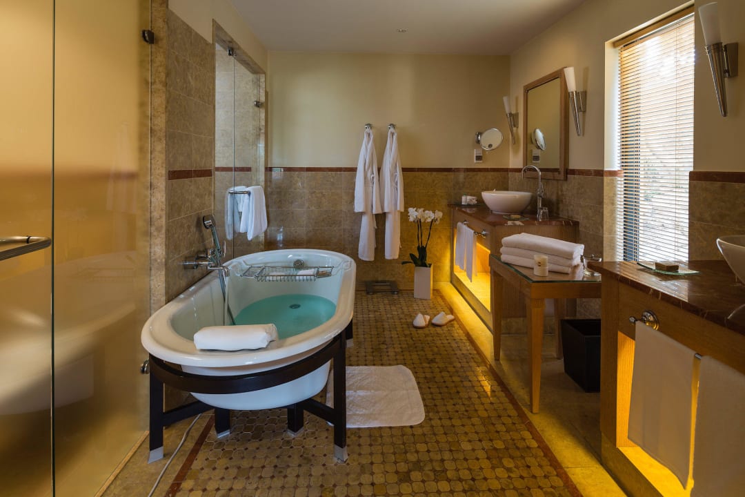 Premier Villa Bathroom Terre Blanche Hotel Spa Golf Resort