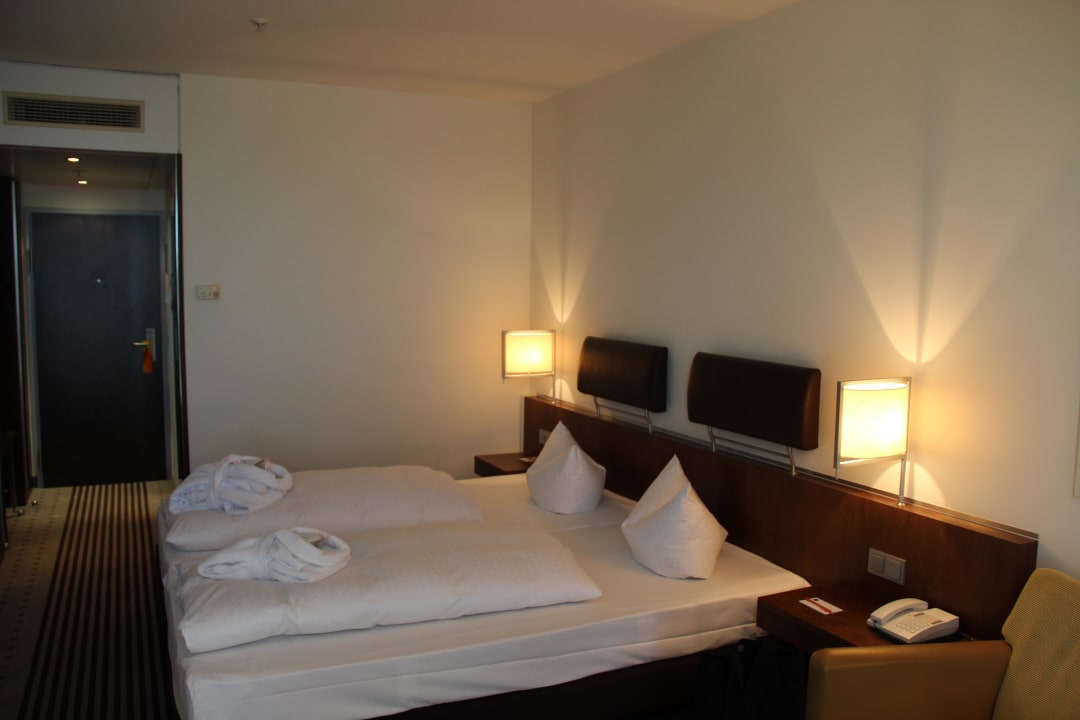 Bett Essential by Dorint Frankfurt-Niederrad