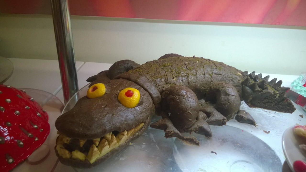 Тортик на Рамазан Aska Bayview Resort