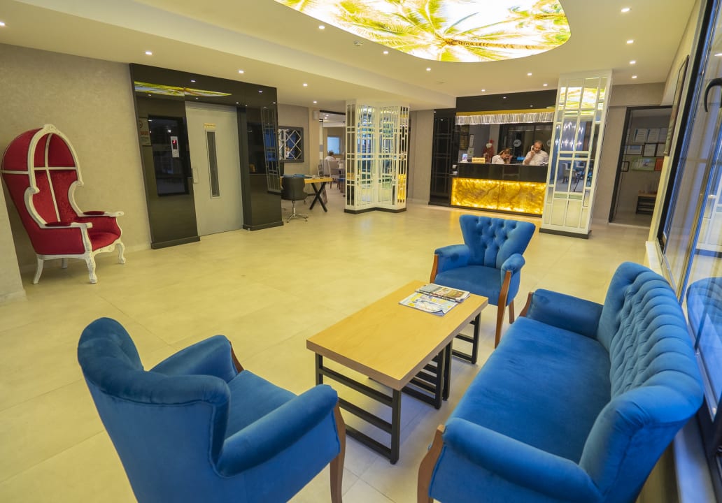 Lobby Azak Beach Hotel