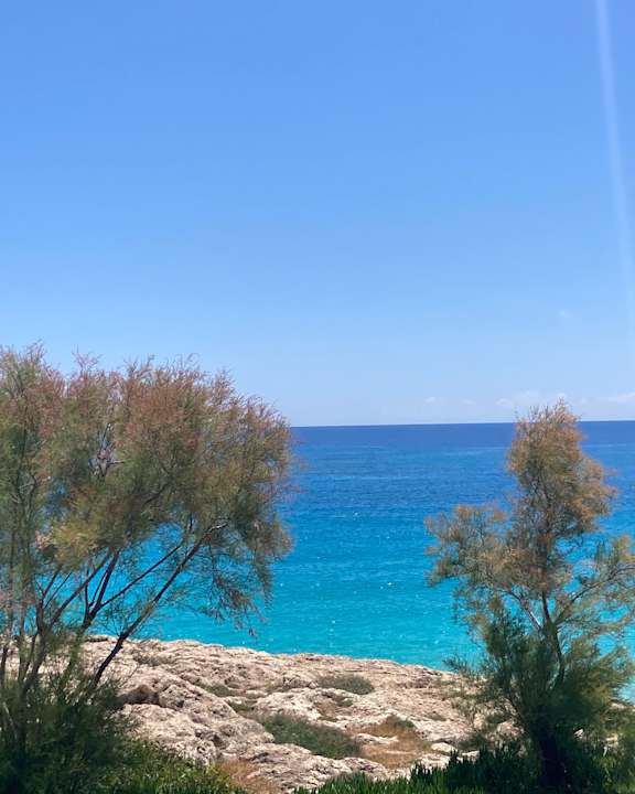 Strand Hotel Grecian Sands