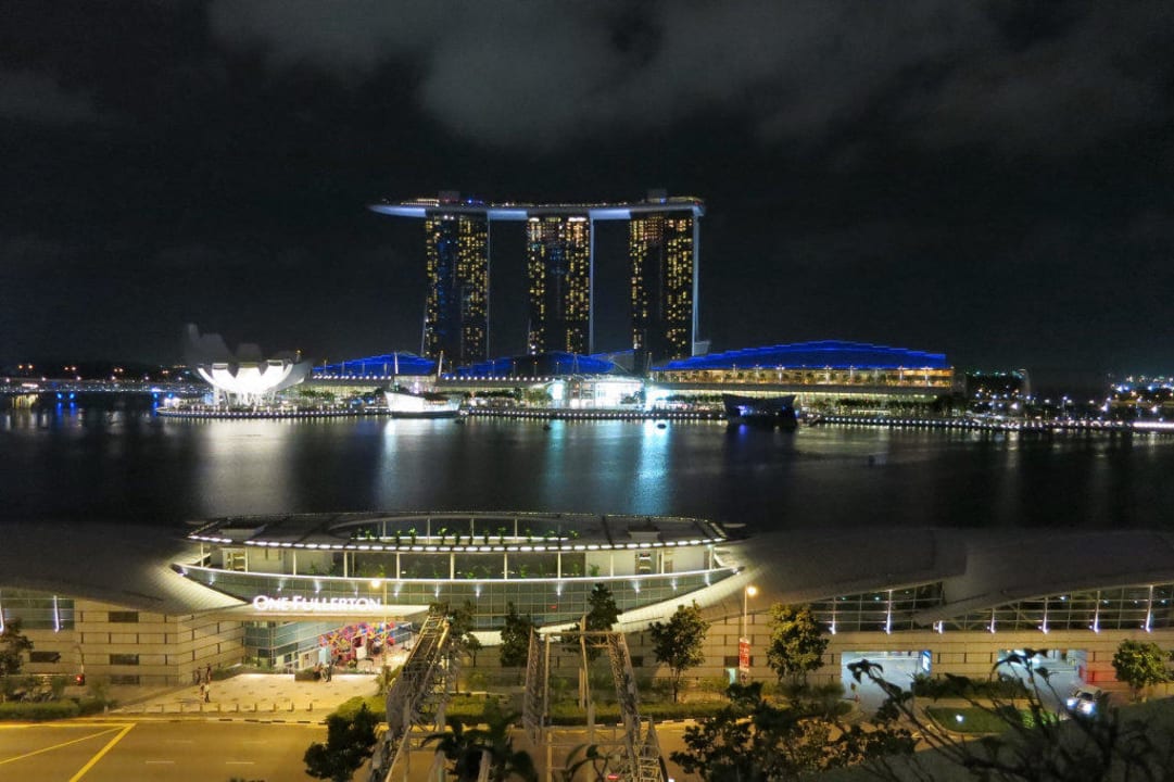 Marina Bay vom Zimmer Hotel The Fullerton