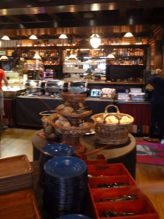 Frühstücksbuffet im Saloon Tipi Town Europa-Park