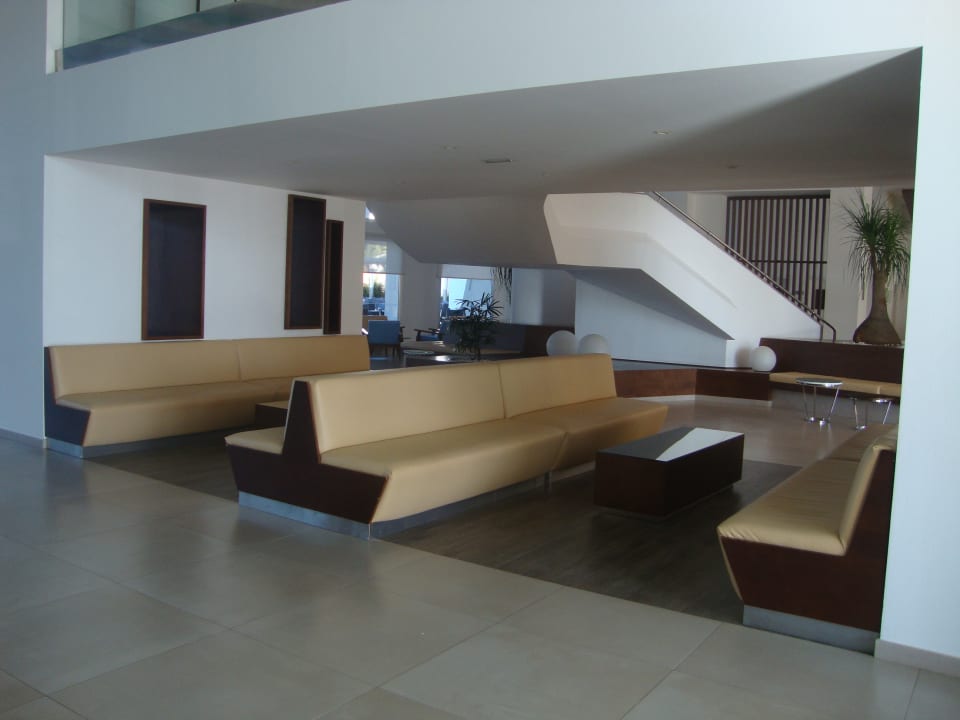 Die moderne Lobby vom Riu Club Gran Canaria Hotel Riu Gran Canaria