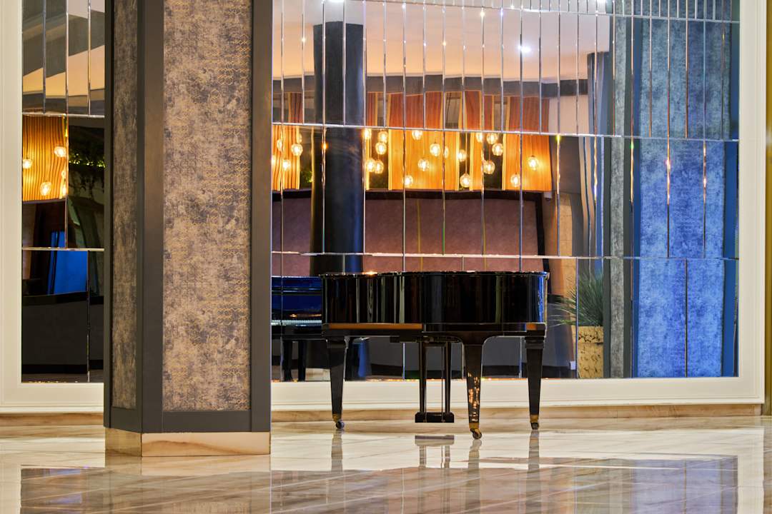 Lobby Asteria Collection Side