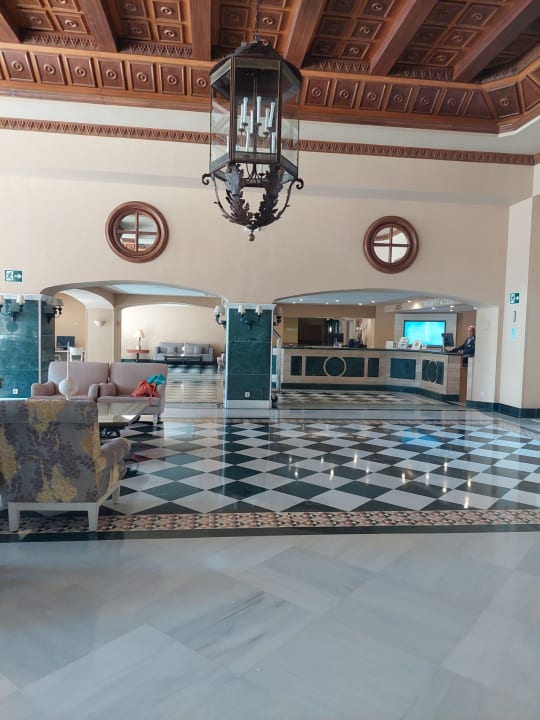 Lobby Iberostar Waves Málaga Playa