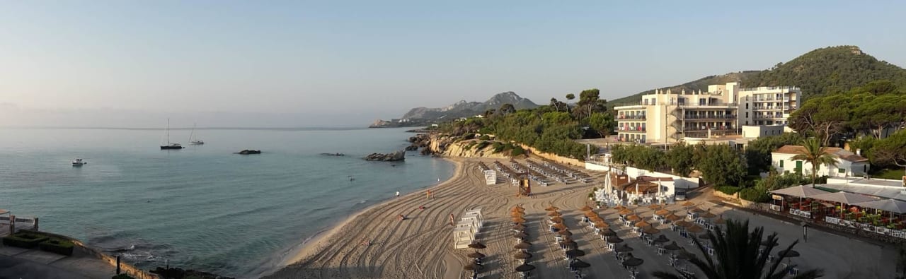 Morgens: Blick vom Balkon, Zimmer direkt.Meerblic Son Moll Sentits Hotel & Spa