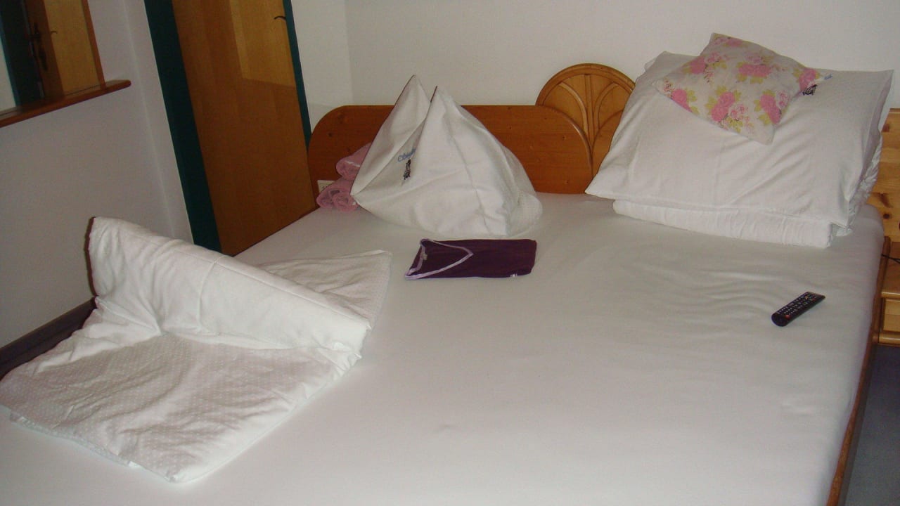 Großes gemütliches bett Hotel Sieglhub