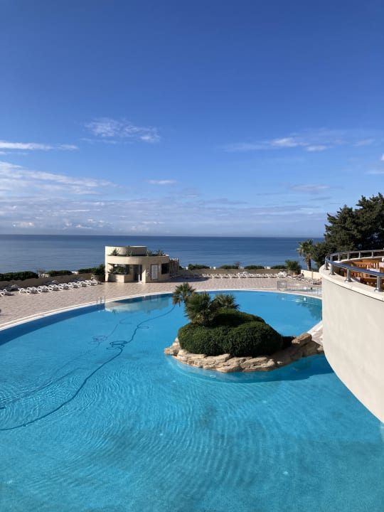 Pool Melas Resort Hotel