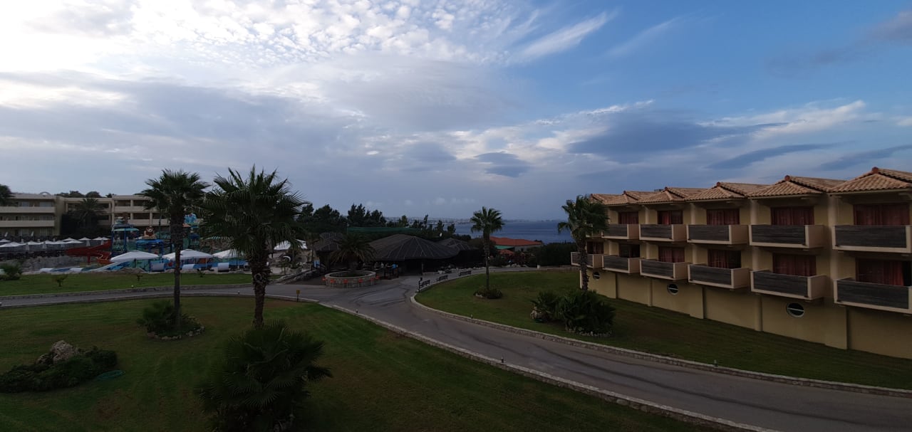 Ausblick Hotel Kalithea Horizon Royal