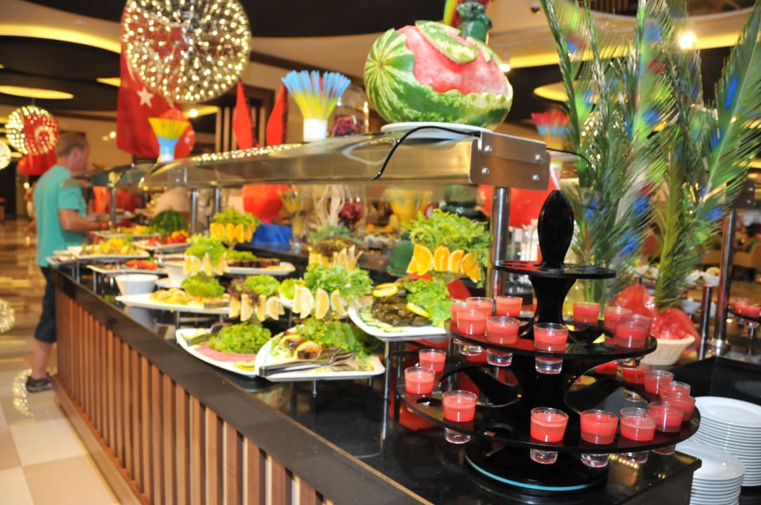 Immer wieder herrlich angerichtet - das Buffet Hotel Botanik Platinum