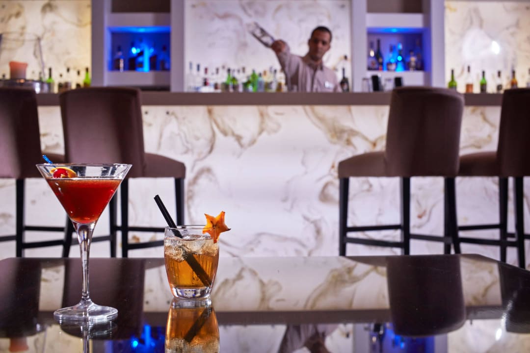 Carob Lounge & Terrace Aphrodite Hills Hotel