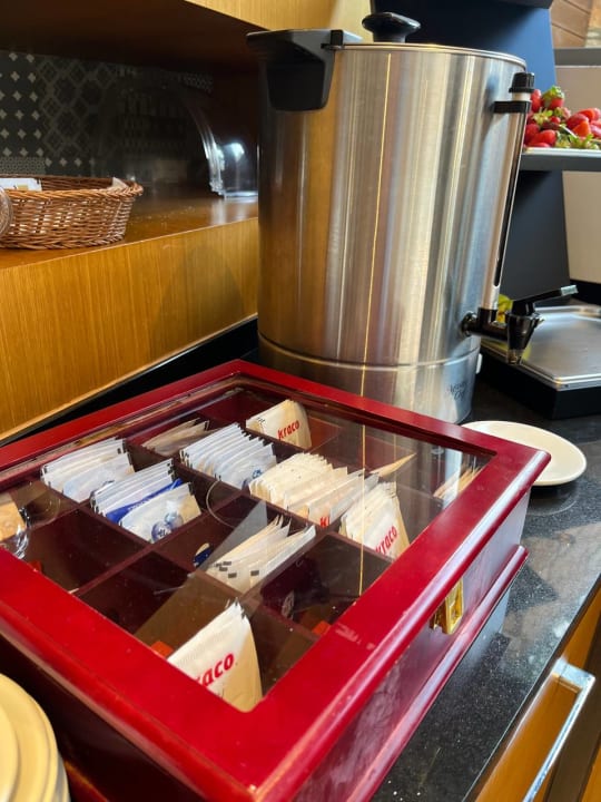 Gastro Hotel Andon Lapa i Pare