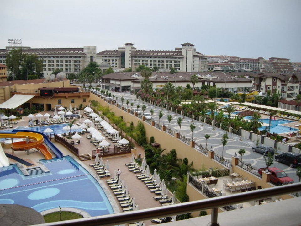 Pool und Aussen ! Villa Side Residence