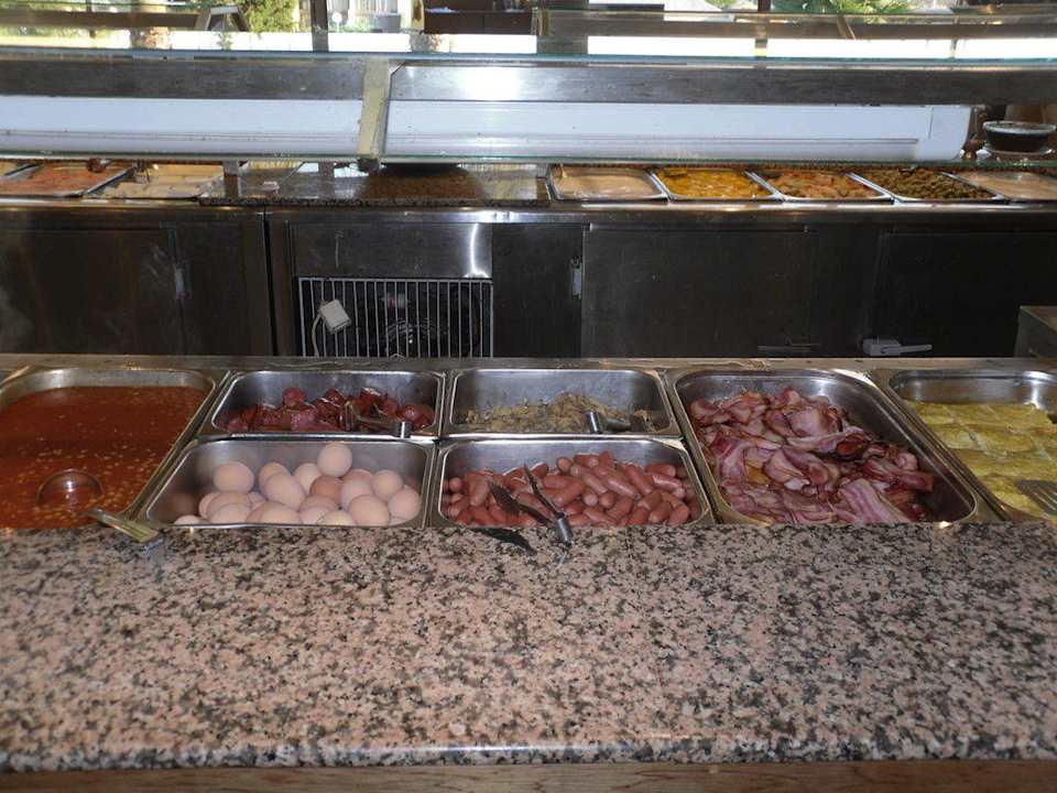 Essen Doreta Beach Resort & Spa