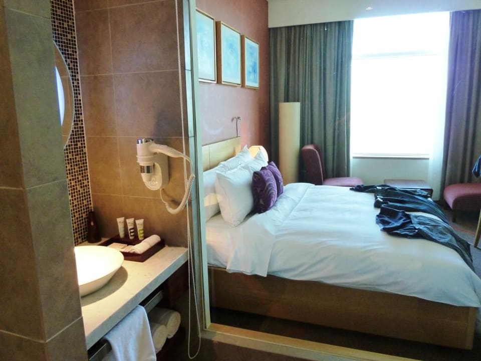 Sehr schön aufgeteiltes Zimmer Grand Mercure Danang