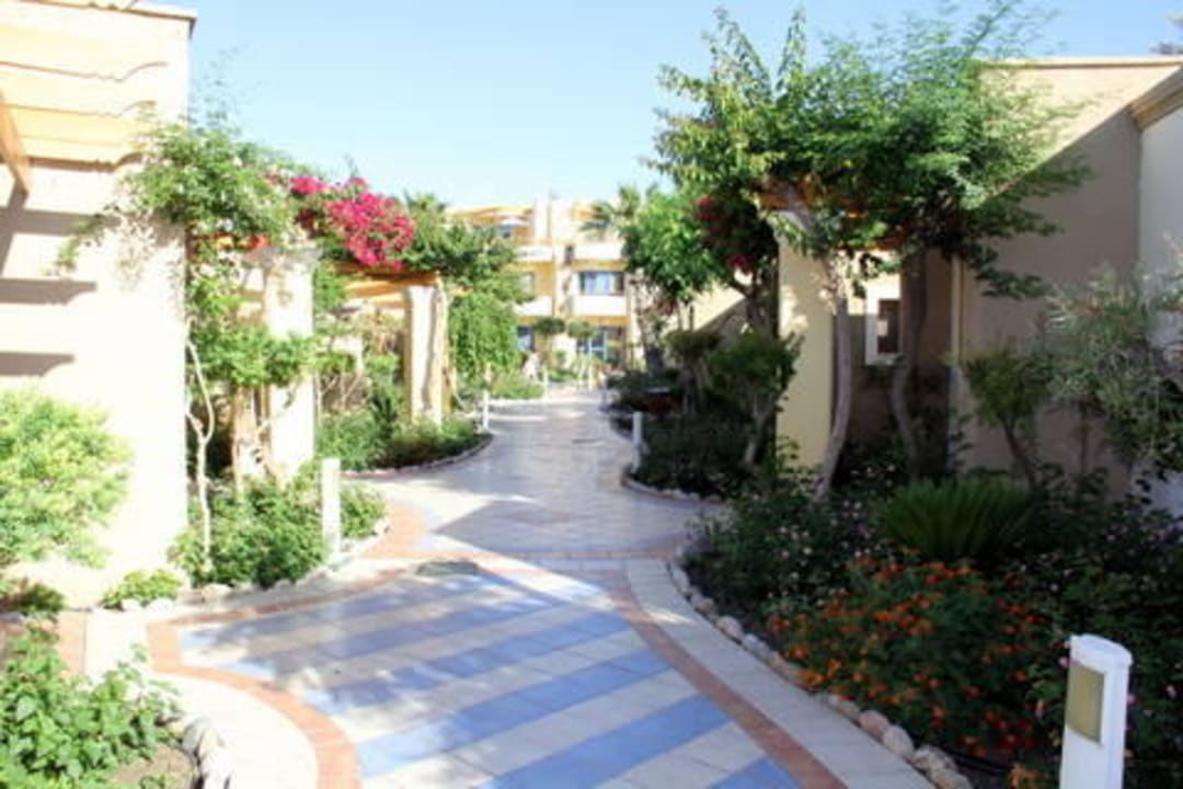 Gartenanlage bei den Villen Atrium Palace Thalasso Spa Resort & Villas