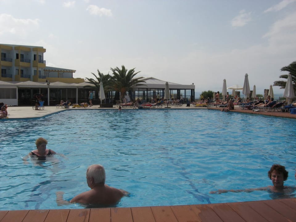 Meerwasserpool Hotel Aphrodite Beach Club