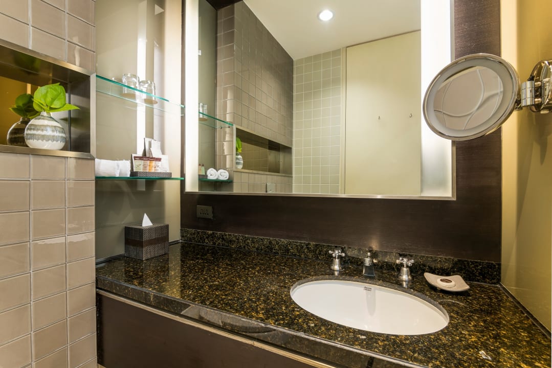 Zimmer Emporium Suites by Chatrium