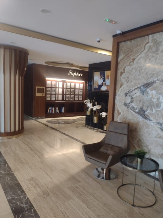 Lobby Saphir Hotel & Villas