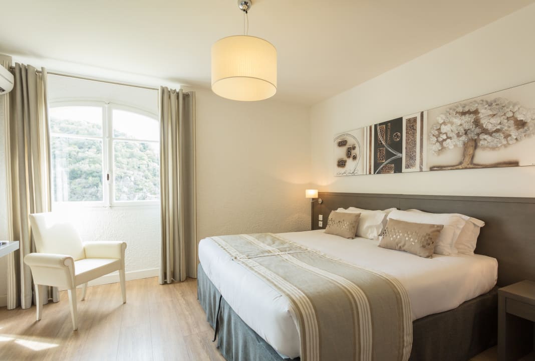 Zimmer Hotel Les 3 Barbus