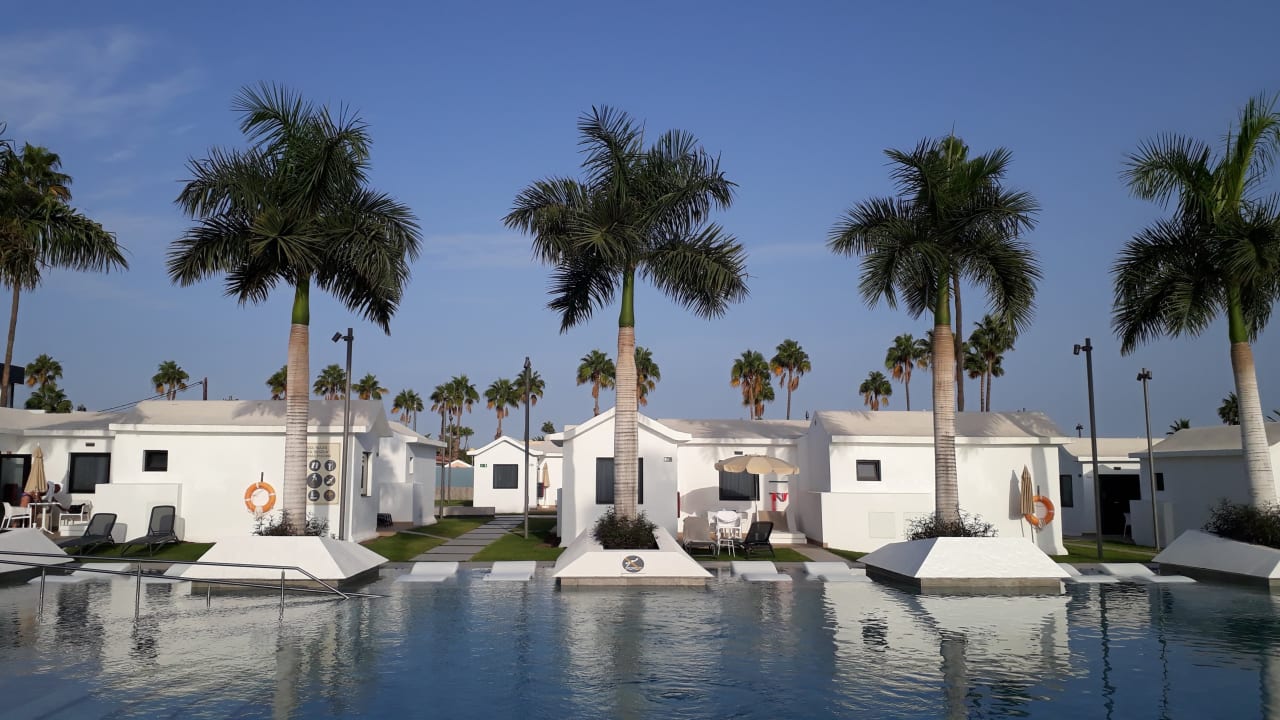 Pool Club Maspalomas Suites & SPA