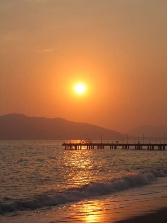 Sonnenuntergang Hotel Club Paradiso